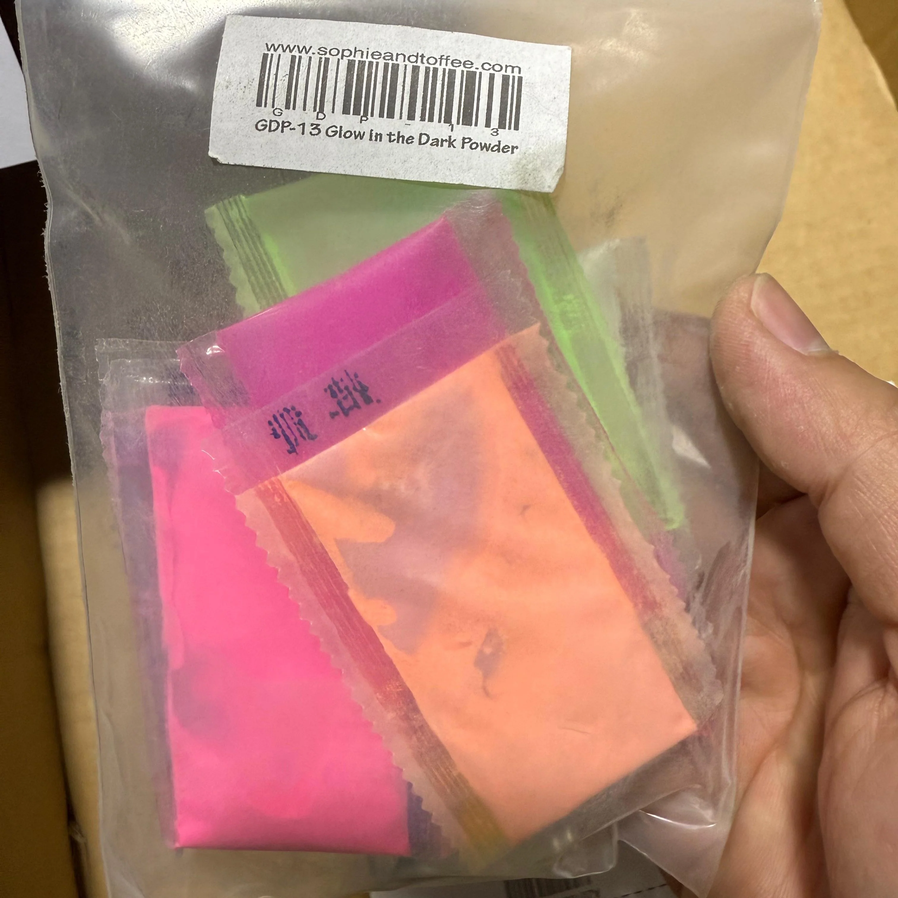 Glow in the Dark Powder 5 grams - Image 6